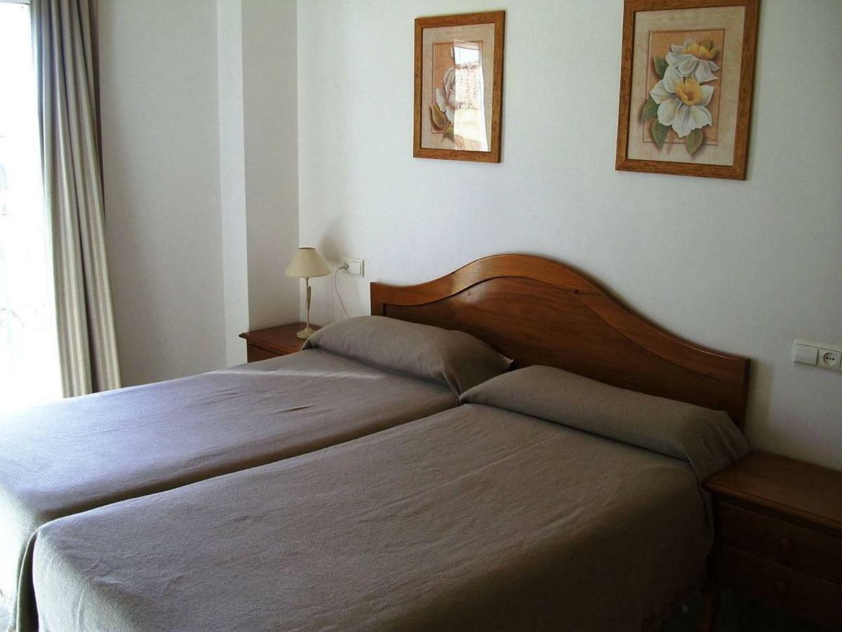 Apartamentos Vicenta Carihuela By Playa Miguel トレモリノス エクステリア 写真