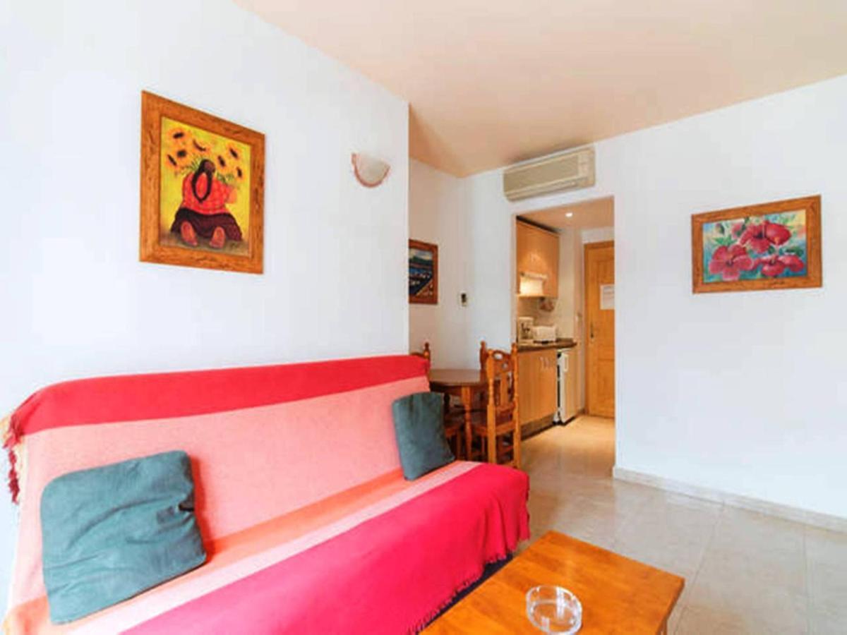 Apartamentos Vicenta Carihuela By Playa Miguel トレモリノス エクステリア 写真