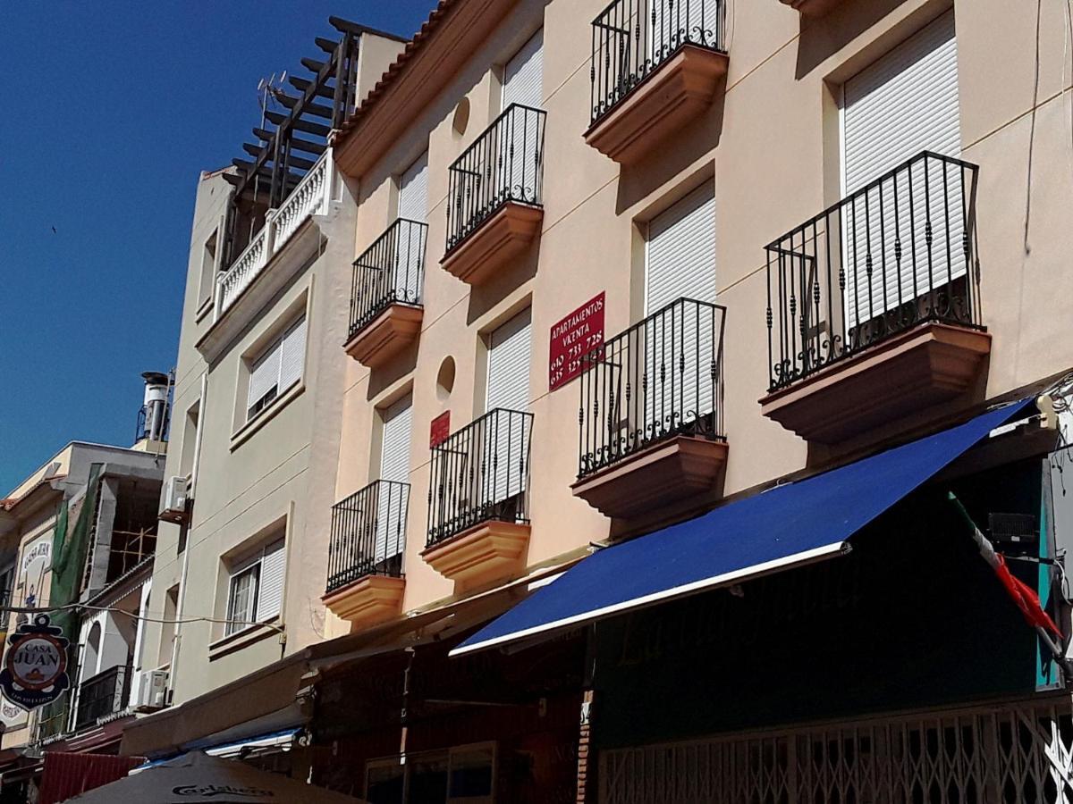 Apartamentos Vicenta Carihuela By Playa Miguel トレモリノス エクステリア 写真